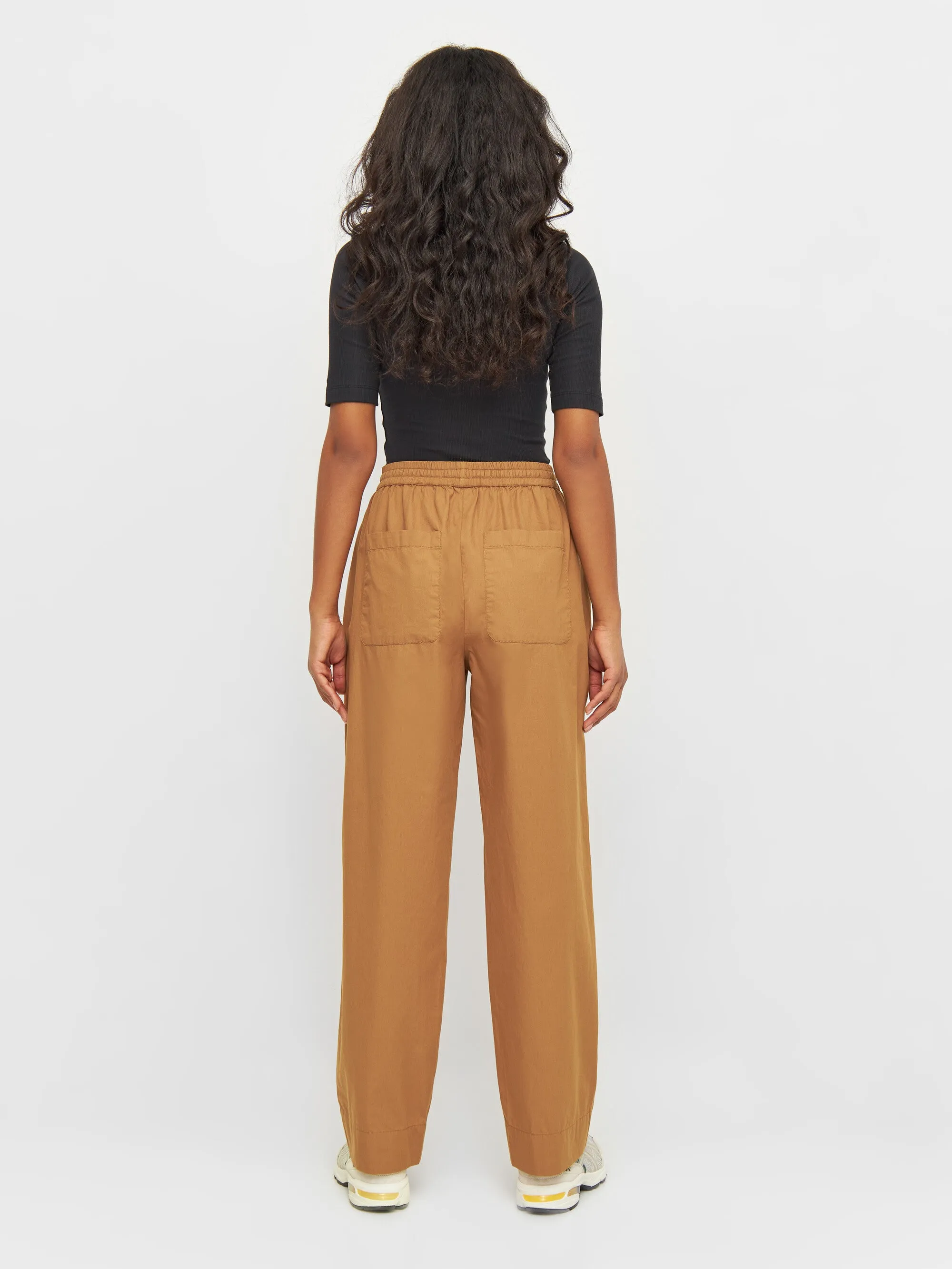 CHLOE barrel high-rise poplin elastic waistband pants - Brown Sugar