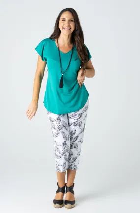 Leafy Printed Stretch Rayon Nylon Capri Pants