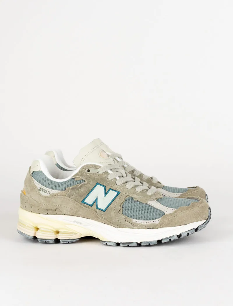 New Balance 2002R Trainers Mirage Grey / Trooper