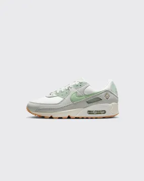 Nike Women's Air Max 90 SE