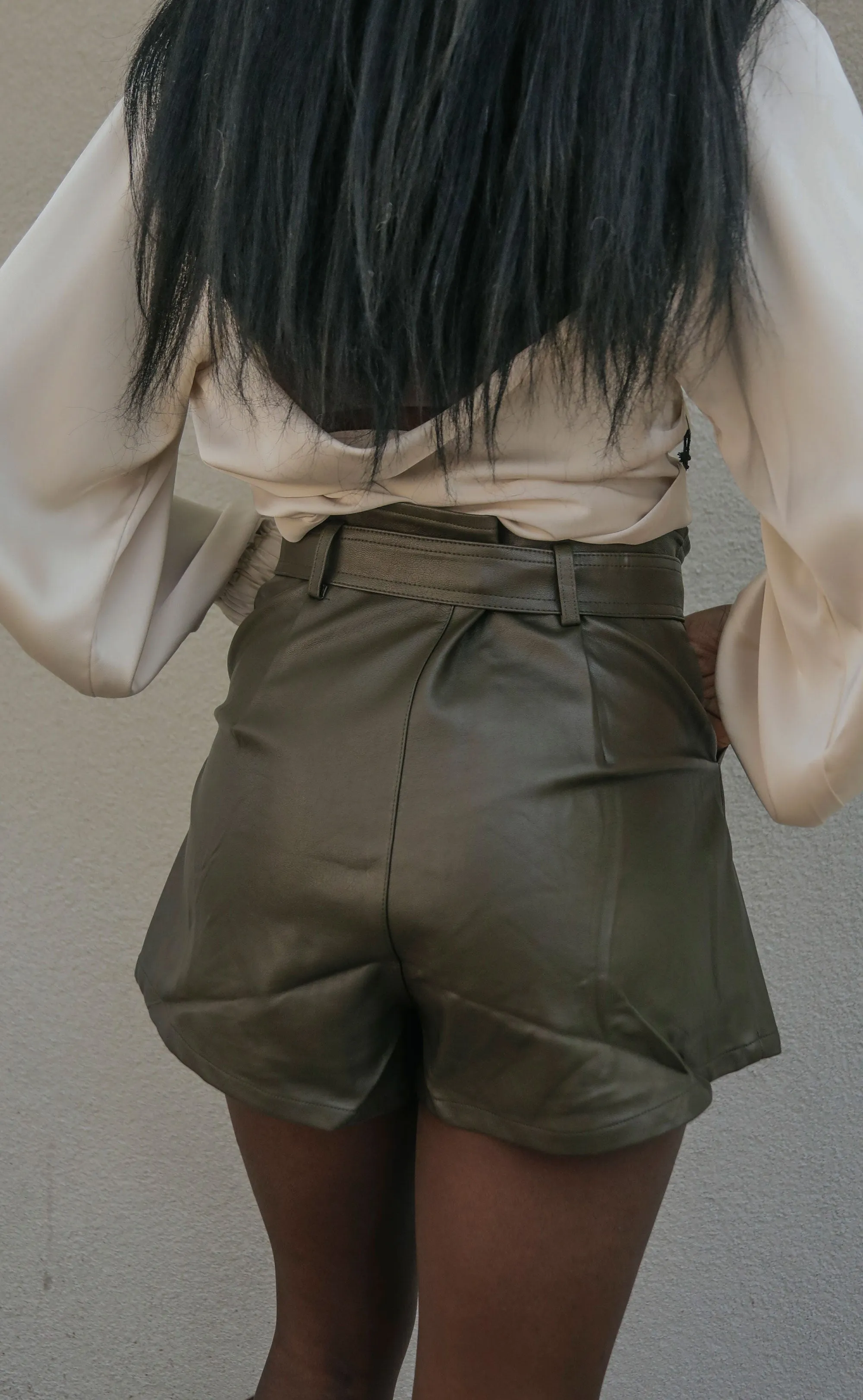 to the top shorts - olive